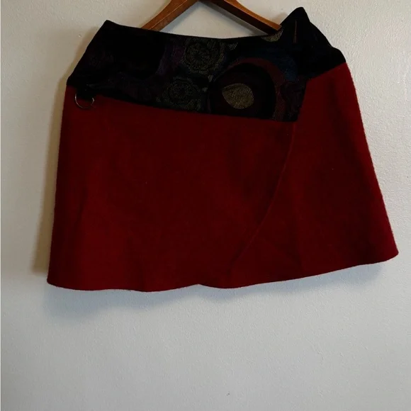 Kali orange and Black Mini Skirt - Picture 3 of 8